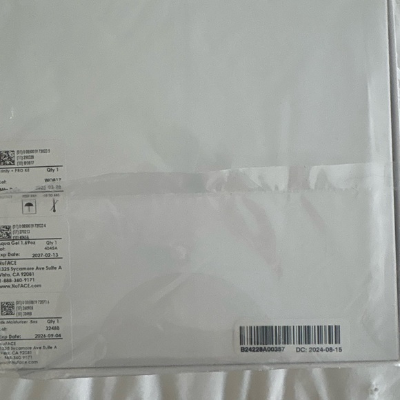 NuFACE Trinity Pro Facial Toning Device - White brand new in box - Picture 4 of 4